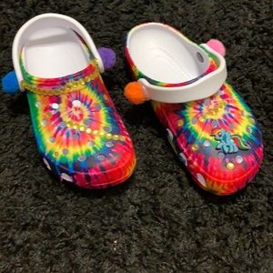 Handmade crocs & more !